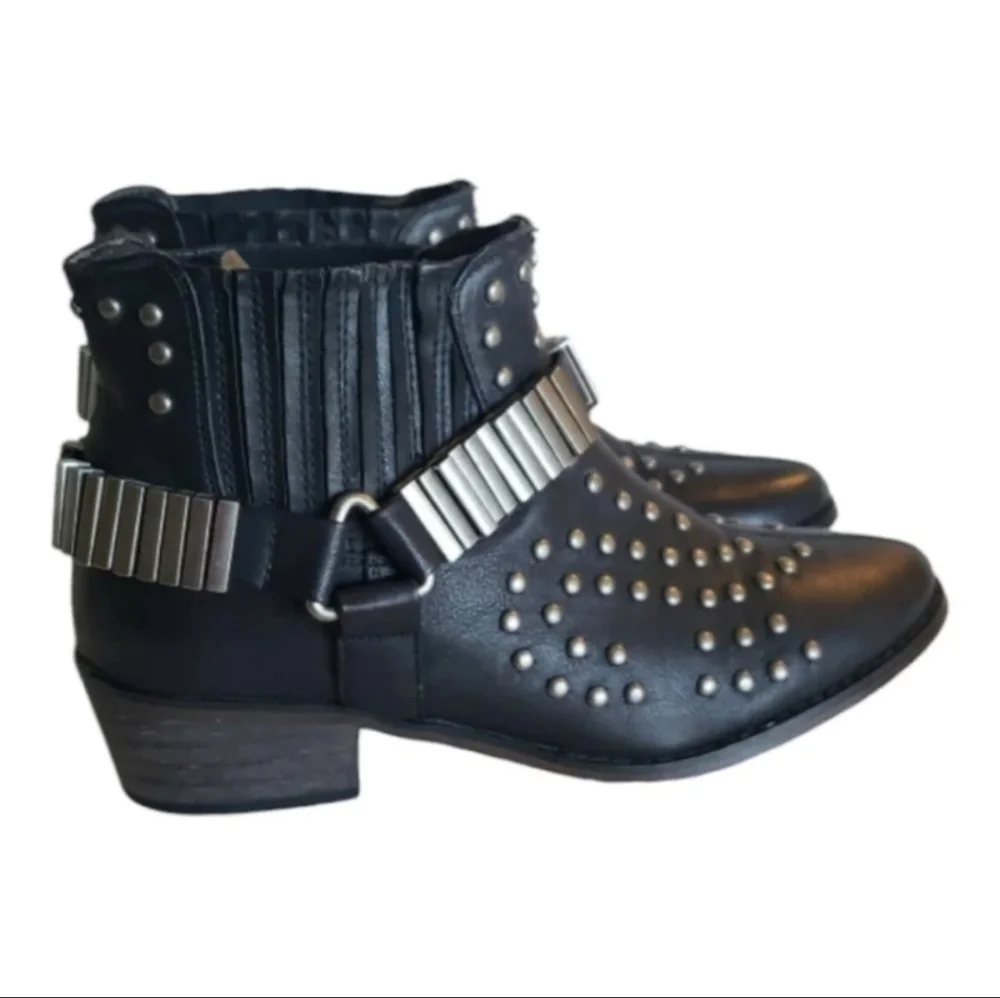 Tennis Black Silver Buckle Stud Boots Shoes Size EU38 US 7.5